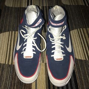 Nike Hurrache 2k4 Basketball Shoes for Men.